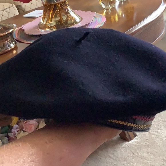Vintage Campan wool Beret made in France in great shape 56/19.5 size nic… - Picture 8 of 9